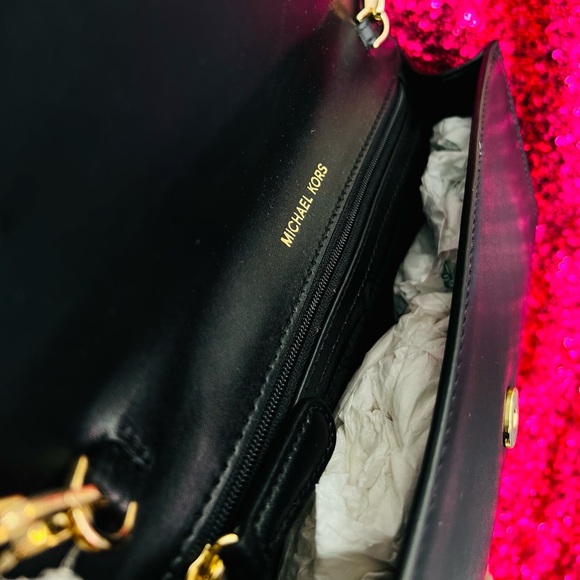 PROMOTION, PROMOTION ‼️
AUTHENTIC MICHAEL KORS - Picture 4 of 6